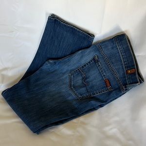 7 For All Mankind Luxe Performance blue Jean. Carsen fit, 29 1/2” inseam.
